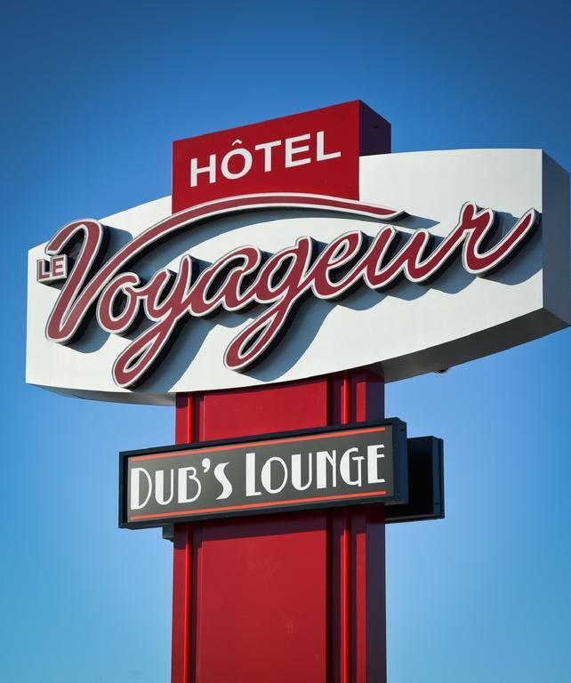 Hotel Le Voyageur Sept-Îles Exteriör bild